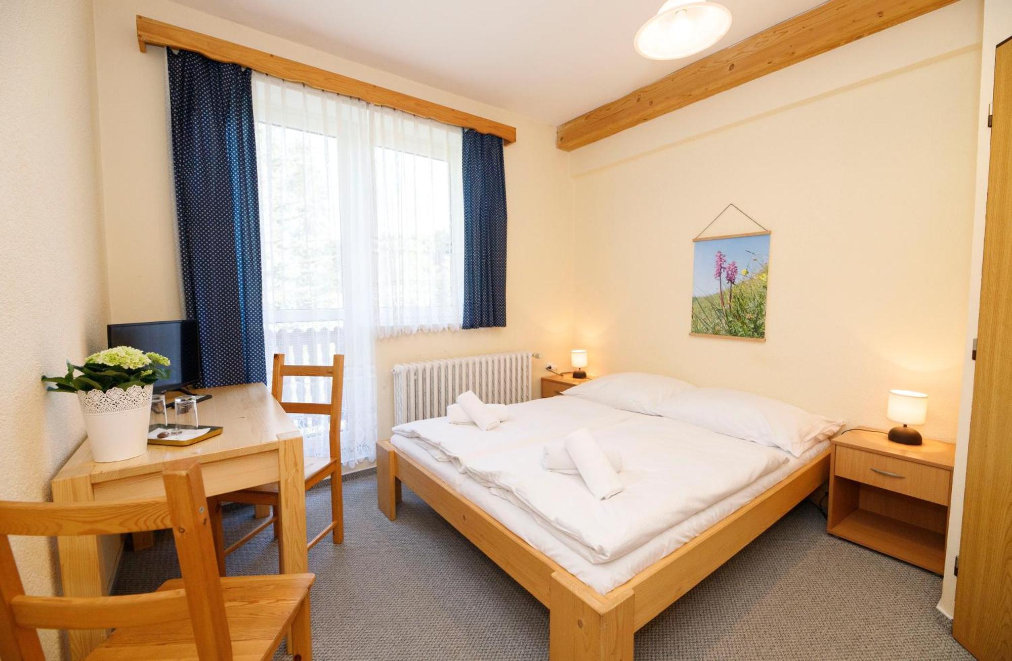 Horsky Hotel Kycerka Velké Karlovice Buitenkant foto