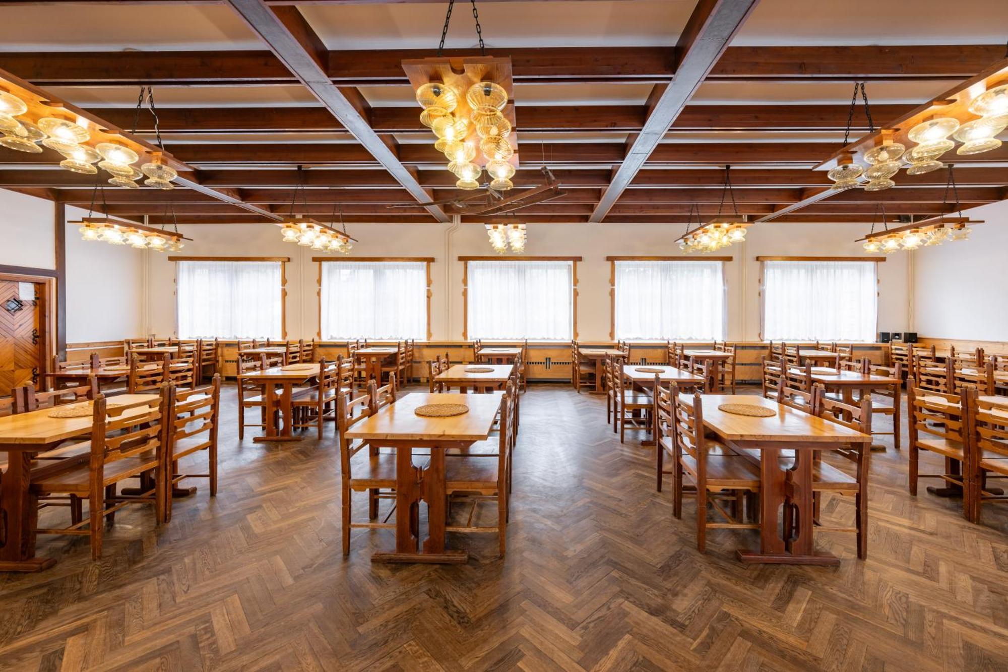 Horsky Hotel Kycerka Velké Karlovice Buitenkant foto