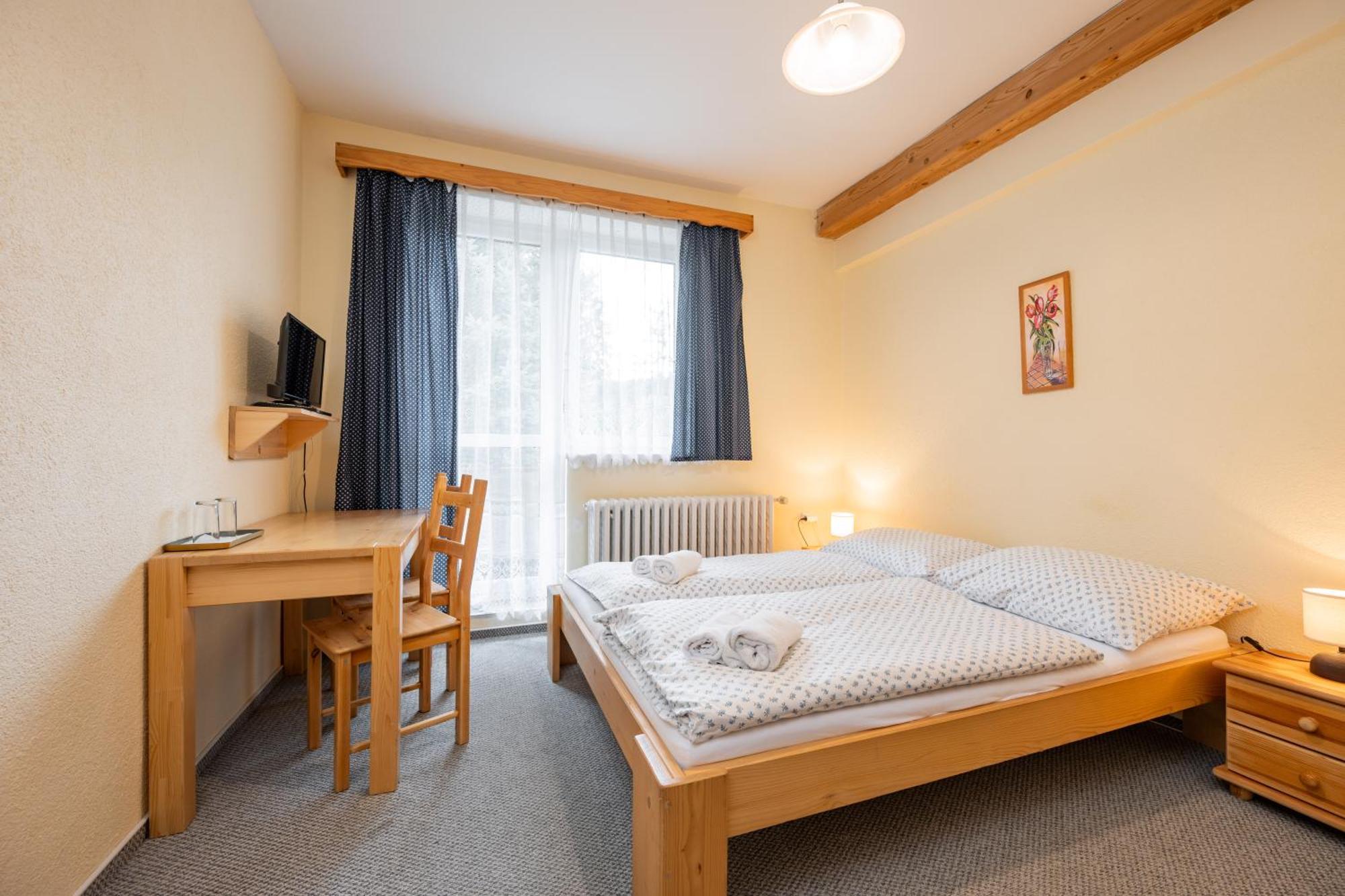 Horsky Hotel Kycerka Velké Karlovice Buitenkant foto