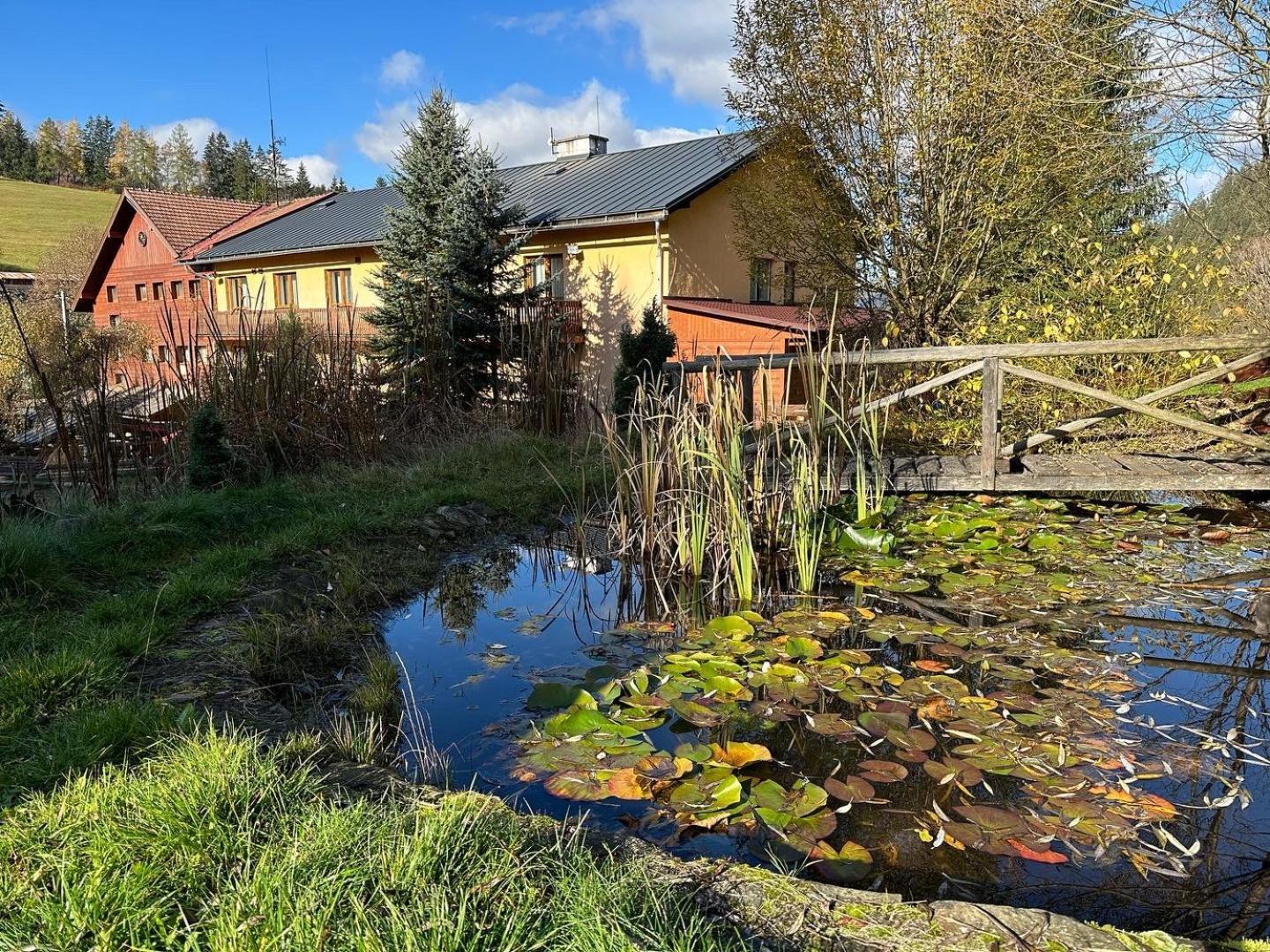 Horsky Hotel Kycerka Velké Karlovice Buitenkant foto